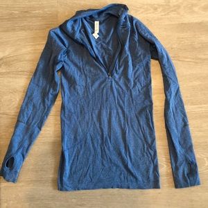 Lululemon lightweight pullover